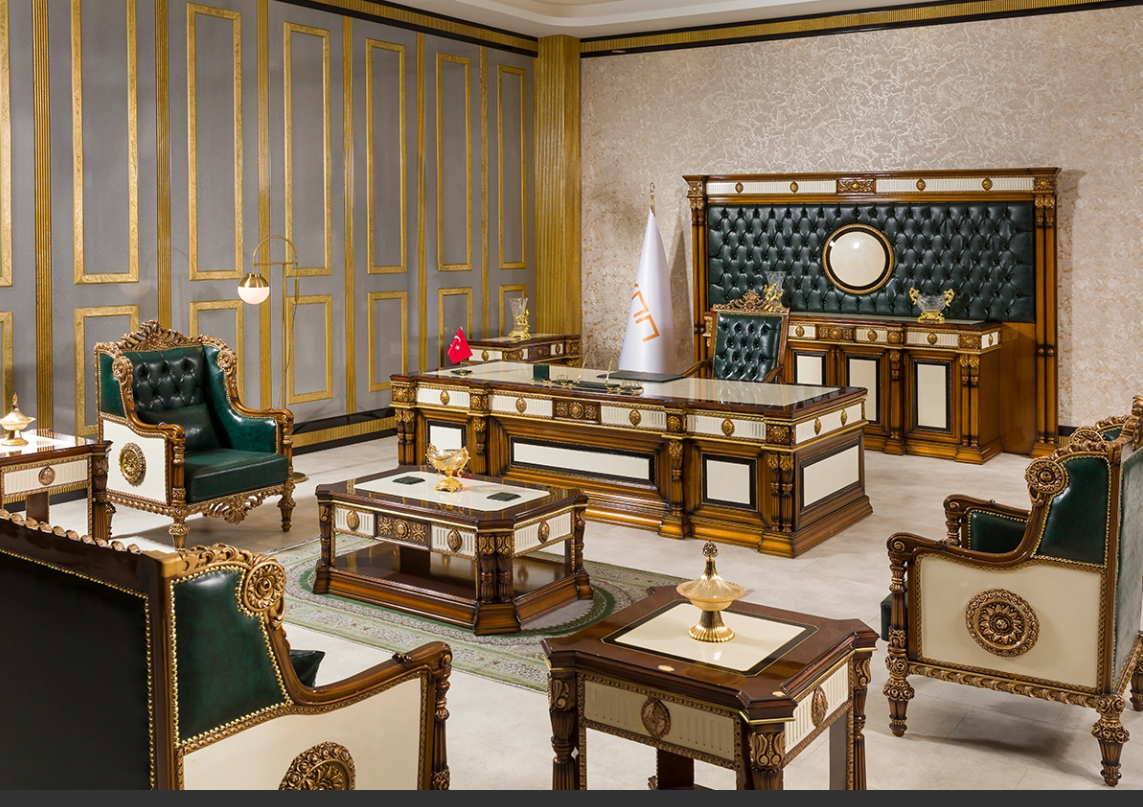 Cavalli Yönetici Masa Takımı