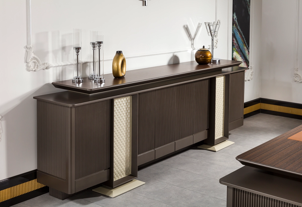 Gia Yönetici Masa Takımı