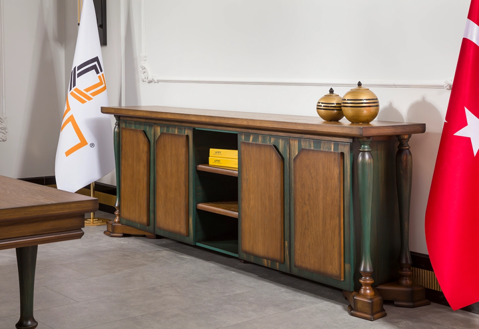 Omega Yönetici Masa Takımı