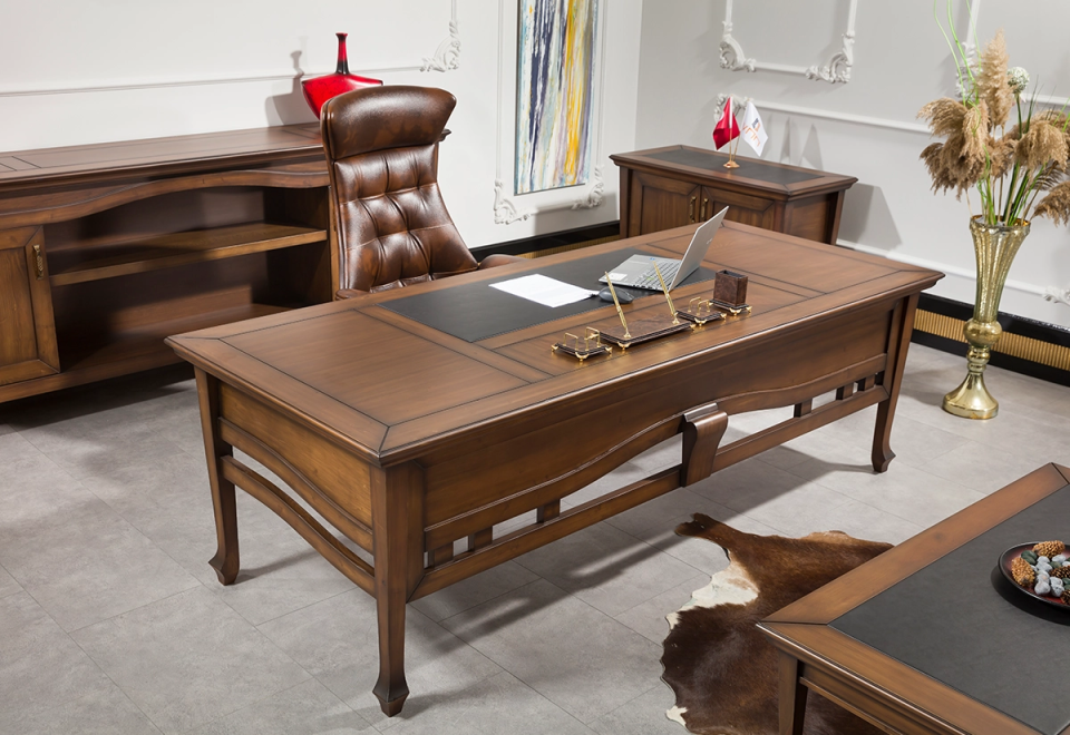 Dakka Yönetici Masa Takımı