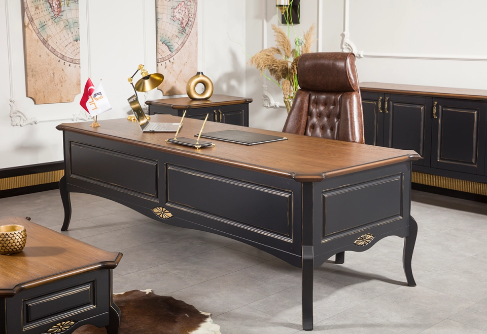 Nuss Yönetici Masa Takımı