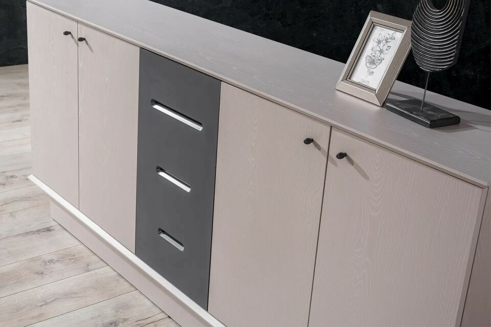 DELTA KUMSAL MAKAM TAKIMI