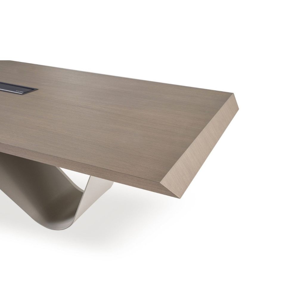 STRİKE TOPLANTI MASASI