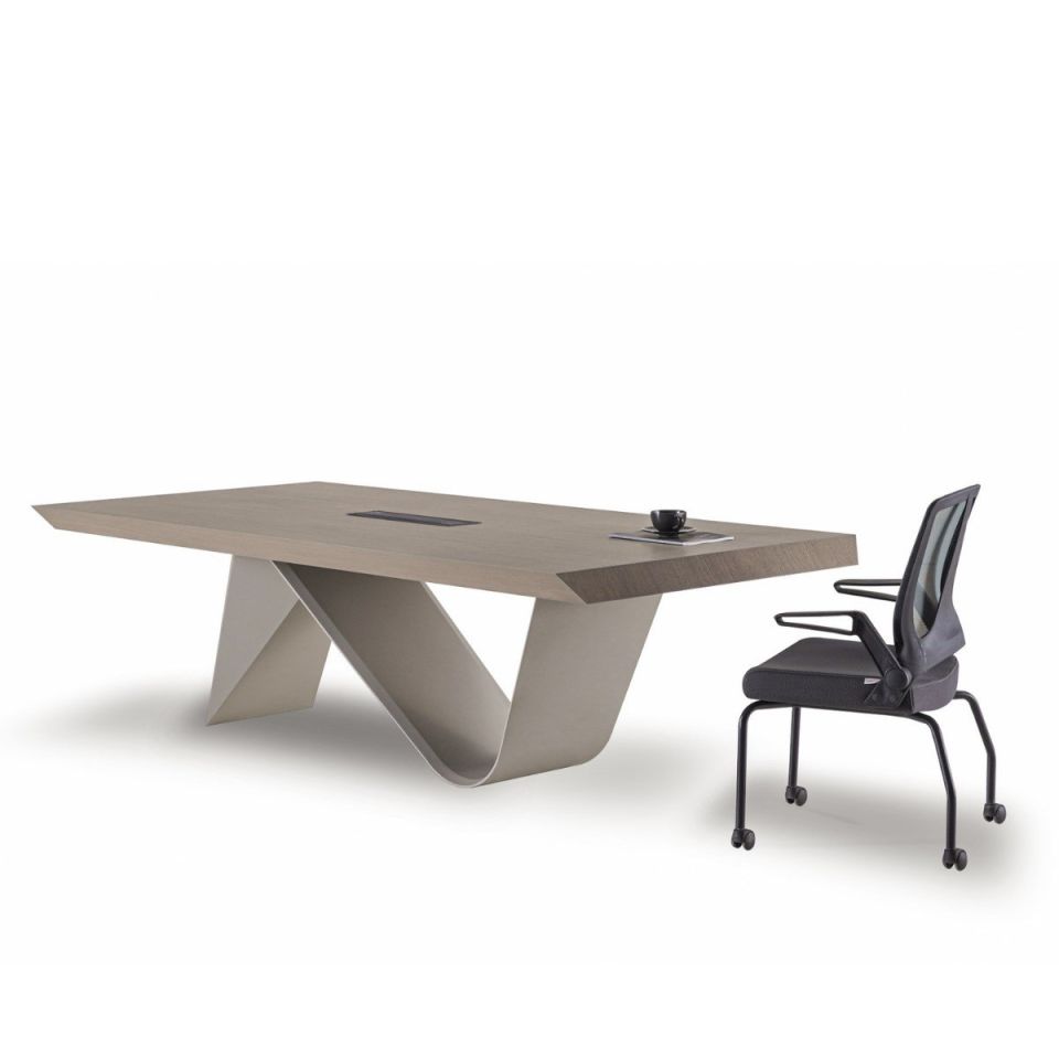 STRİKE TOPLANTI MASASI