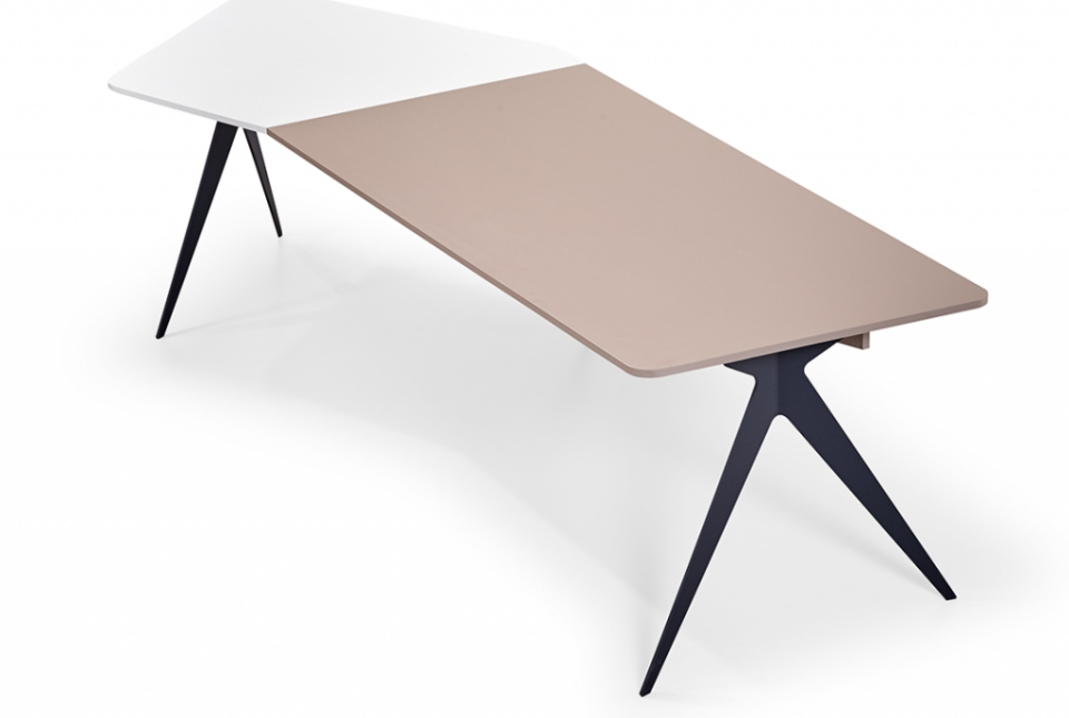 PREMİUM YÖNETİCİ MASA TAKIMI